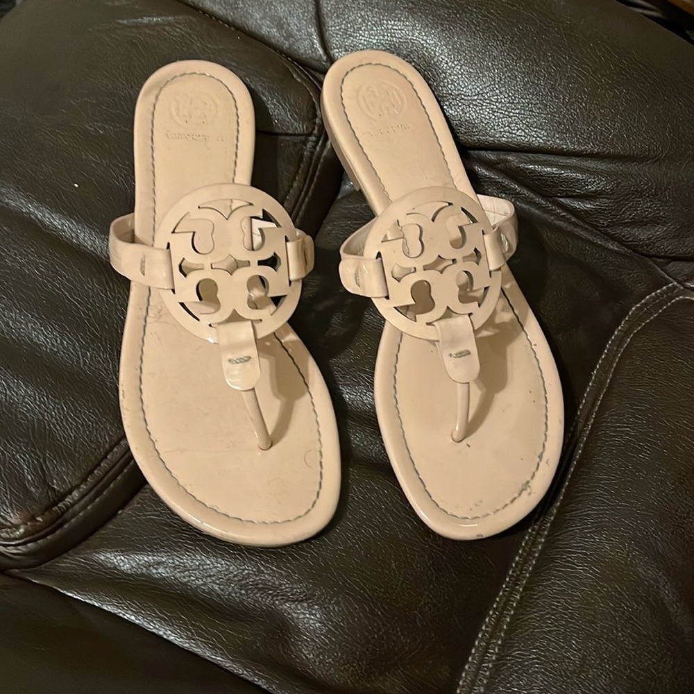 Tory Burch light pink miller size 8
